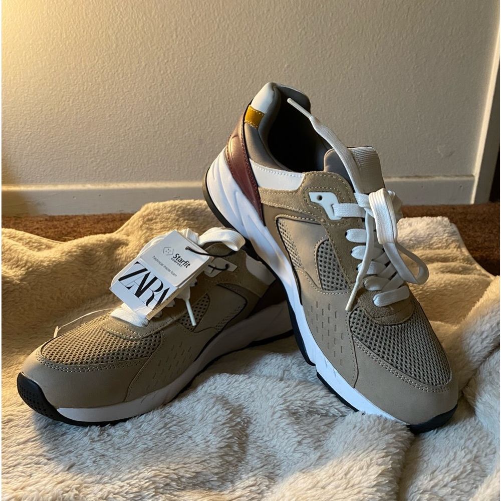 New sneakers brand new ZARA size #9